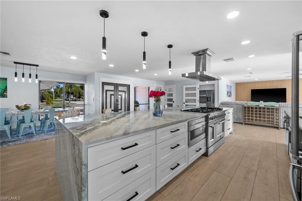 3403 SE 22nd PL, CAPE CORAL FL 33904-7