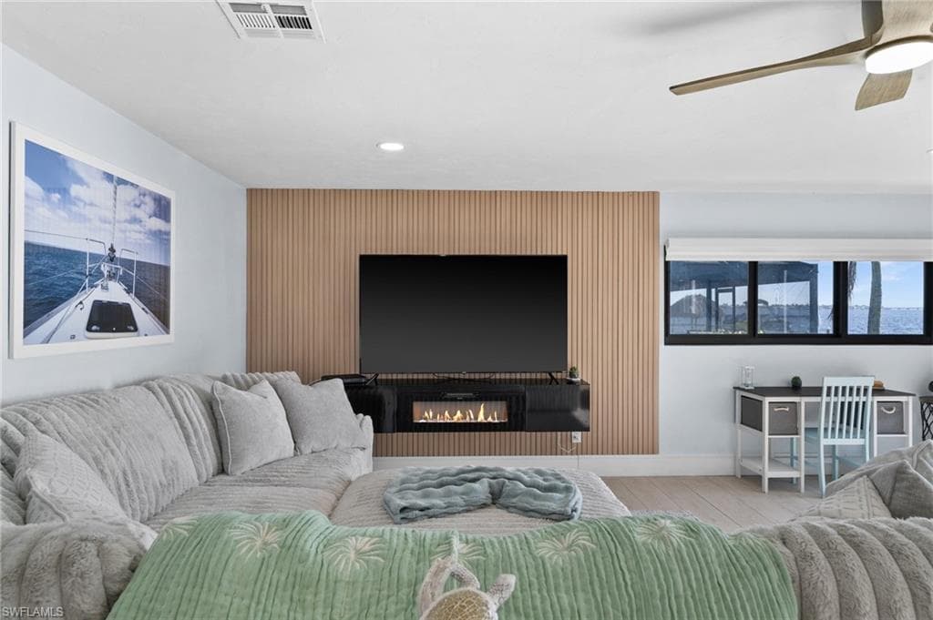 3403 SE 22nd PL, CAPE CORAL FL 33904-20