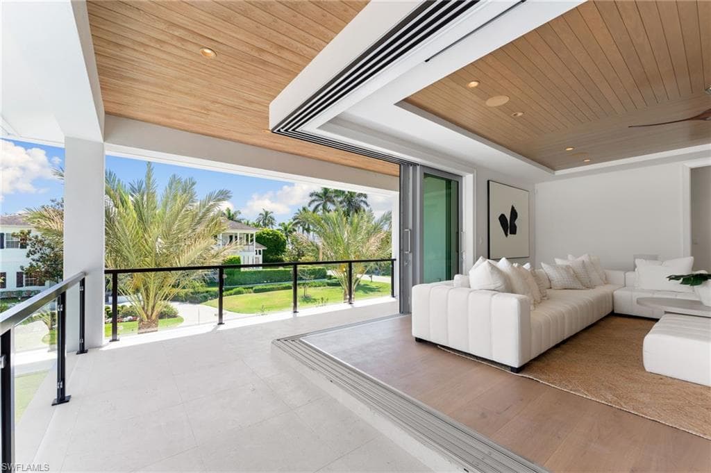 581 14th AVE S-36