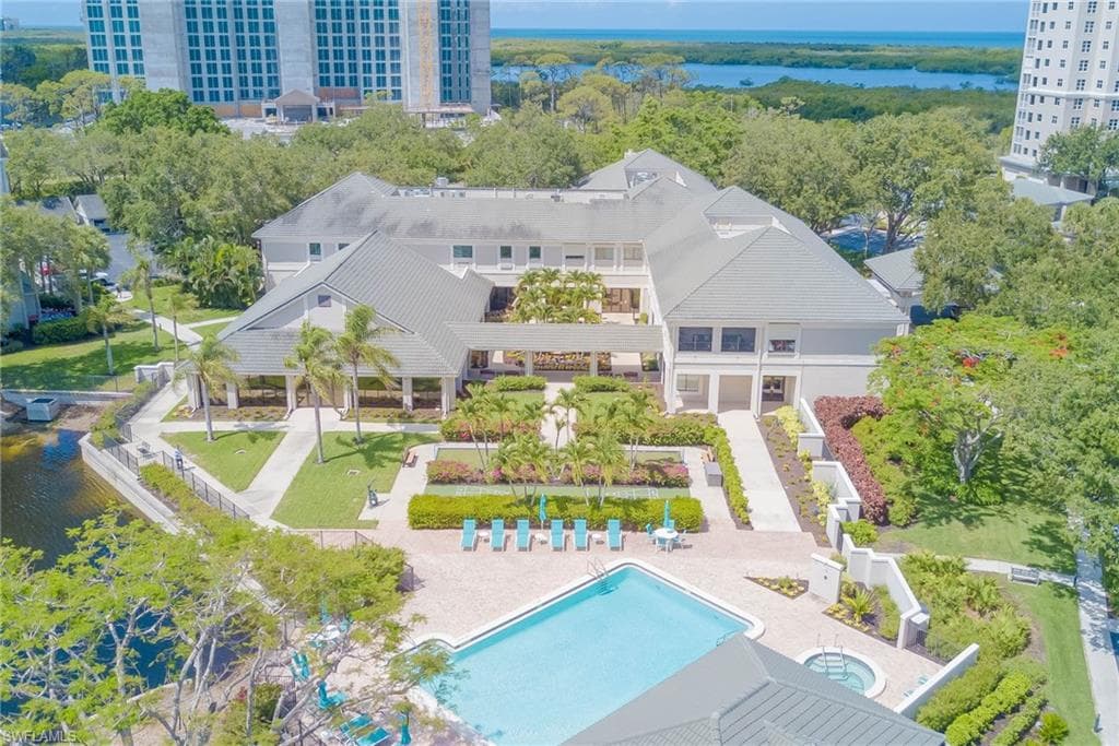 303 Arbor Lake DR # 102, NAPLES FL 34110-27