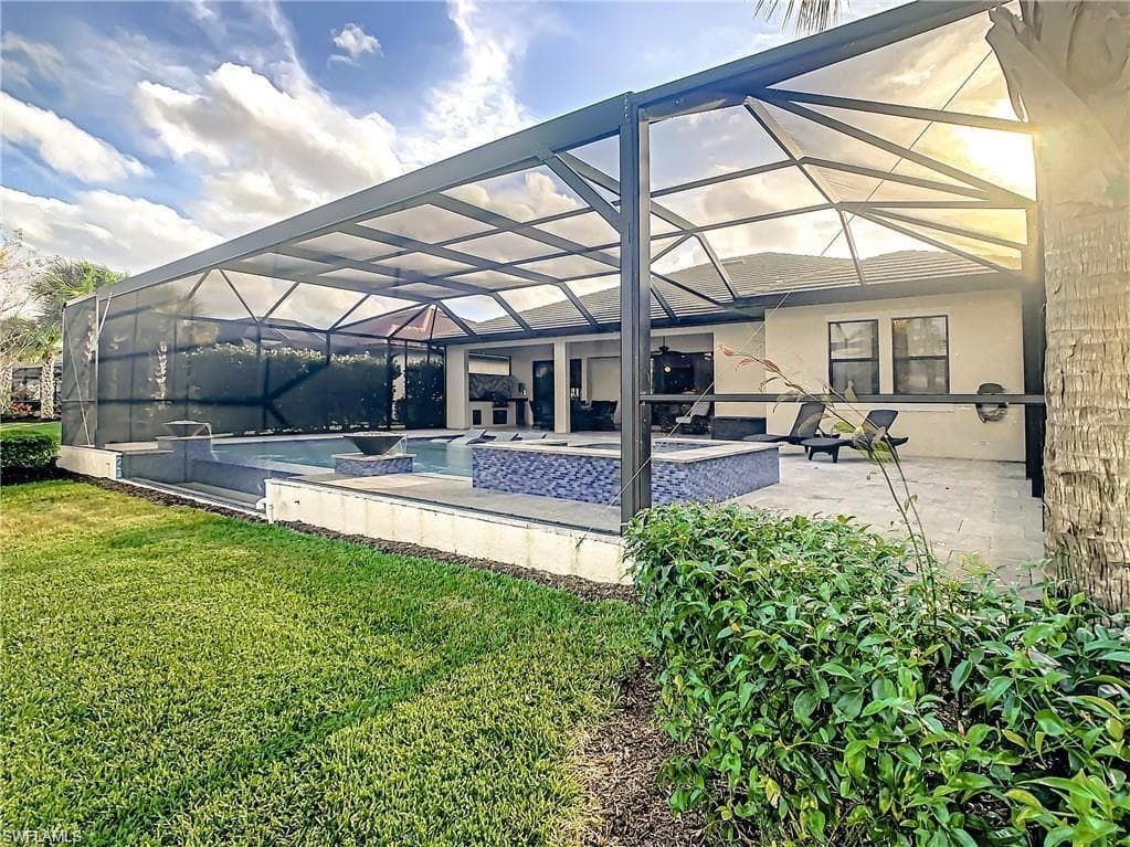 2175 Antigua LN, NAPLES FL 34120-24