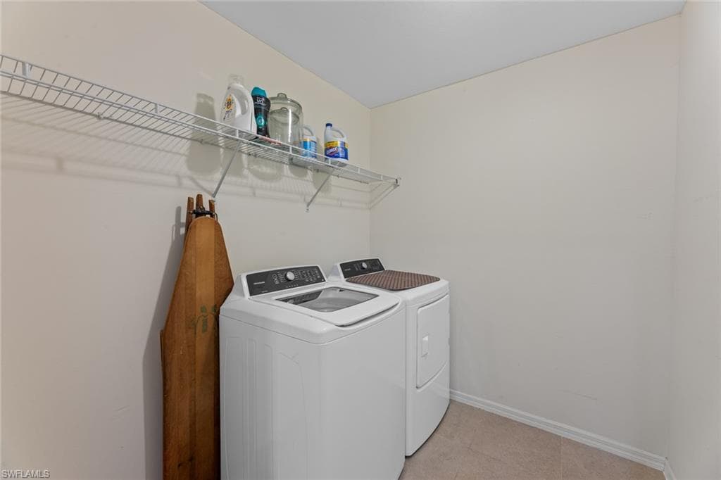 3441 Manati CT, CAPE CORAL FL 33909-27