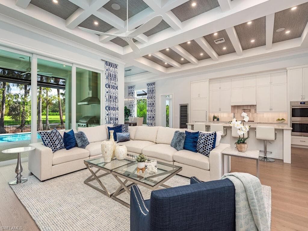 130 Burning Tree DR, NAPLES FL 34105-1