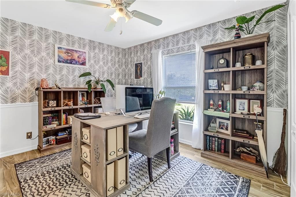 6104 Holt CT, FORT MYERS FL 33905-10