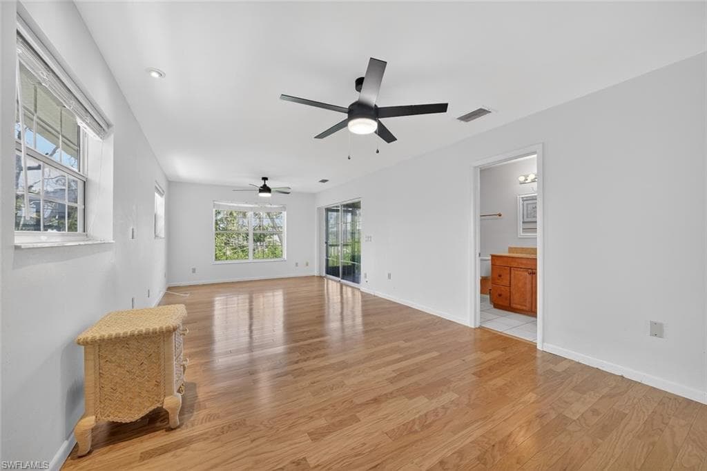 640 Oliva ST-9