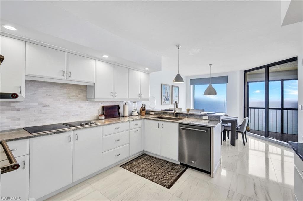 8171 Bay Colony DR # 1502, NAPLES FL 34108-5