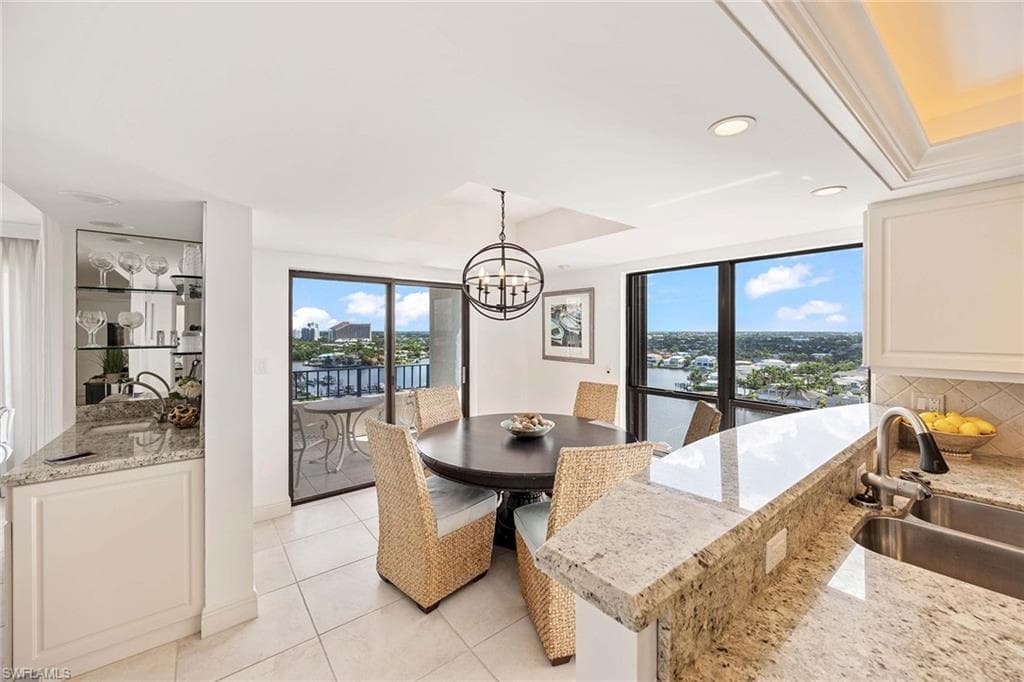 4451 Gulf Shore BLVD N # 1605, NAPLES FL 34103-19