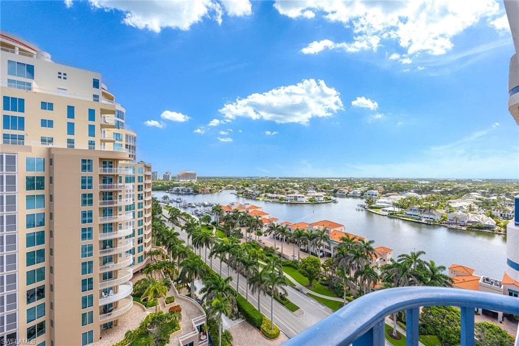4451 Gulf Shore BLVD N # 1605, NAPLES FL 34103-29