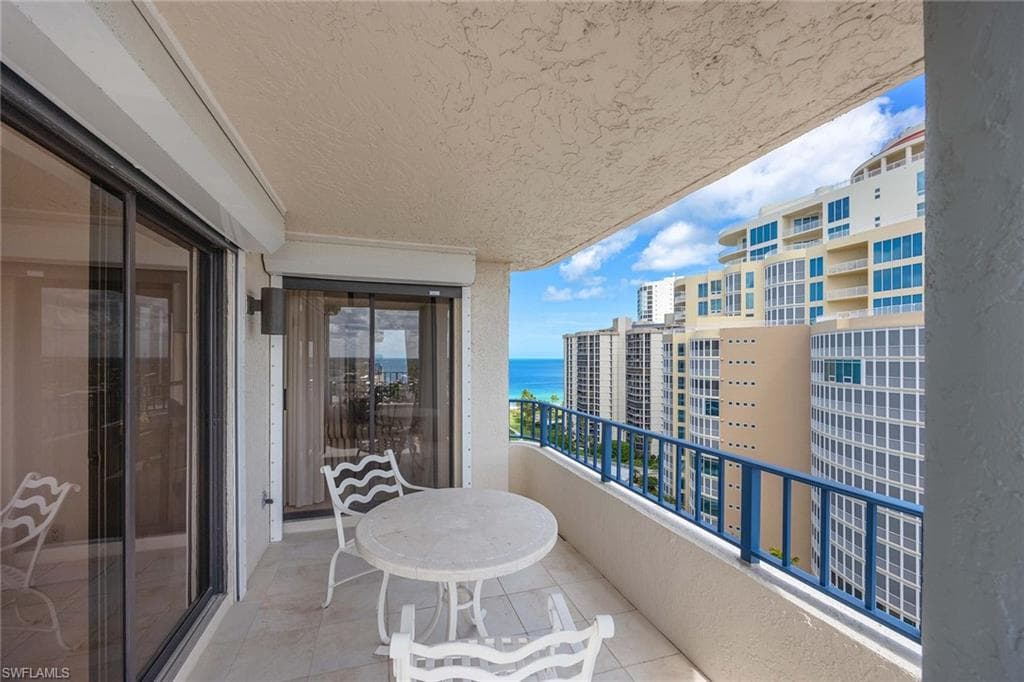 4451 Gulf Shore BLVD N # 1605, NAPLES FL 34103-33