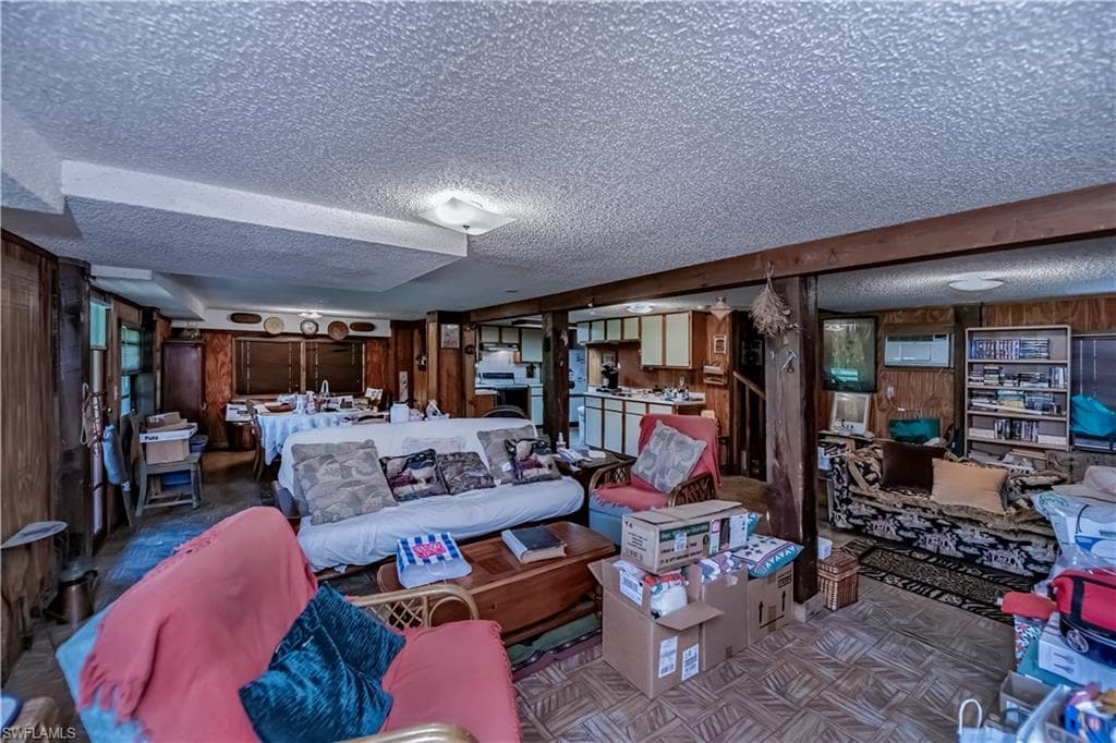 1200 Tampa AVE, CLEWISTON FL 33440-37