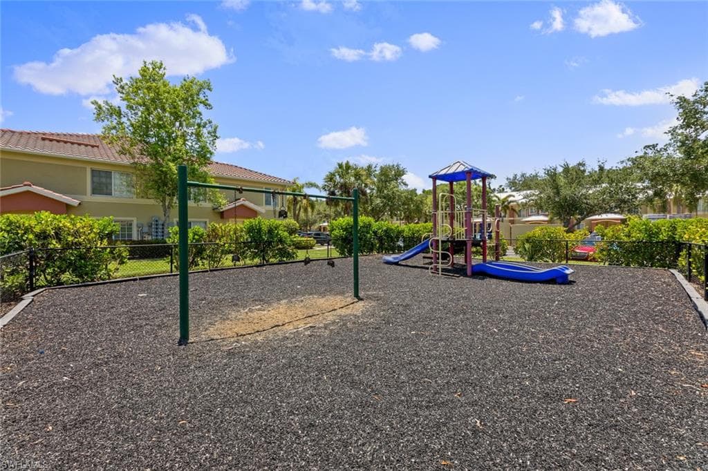 9450 Ivy Brook RUN # 602, FORT MYERS FL 33913-22