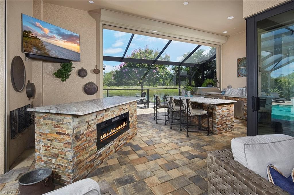 1633 Songbird CT, NAPLES FL 34120-35