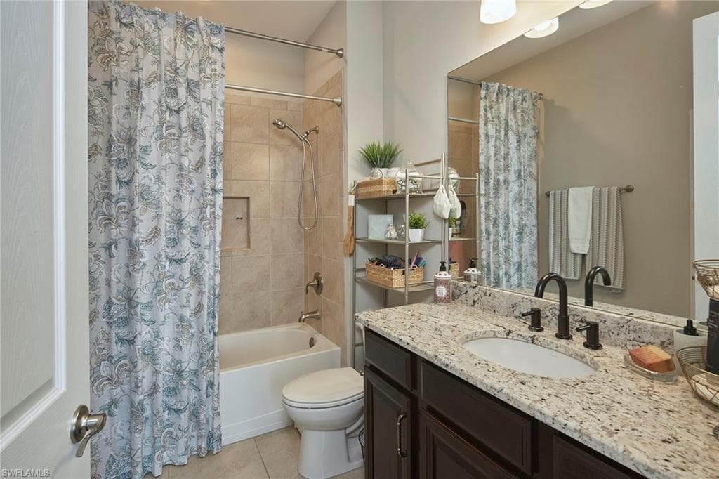 1633 Songbird CT, NAPLES FL 34120-30