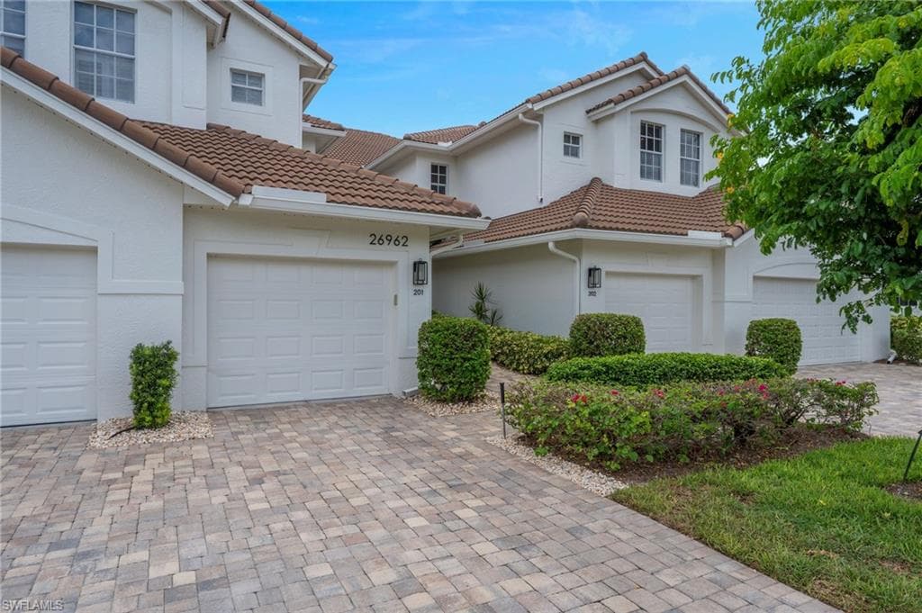 26962 Montego Pointe CT # 202, BONITA SPRINGS FL 34134-1