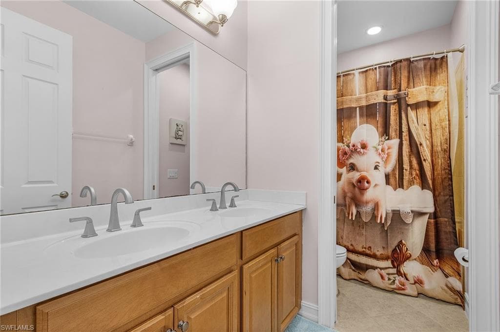 8108 Banyan Breeze WAY, FORT MYERS FL 33908-25