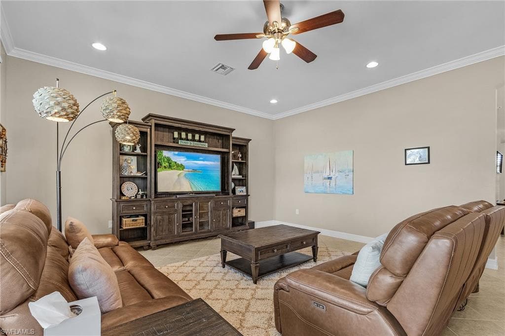 8108 Banyan Breeze WAY, FORT MYERS FL 33908-8