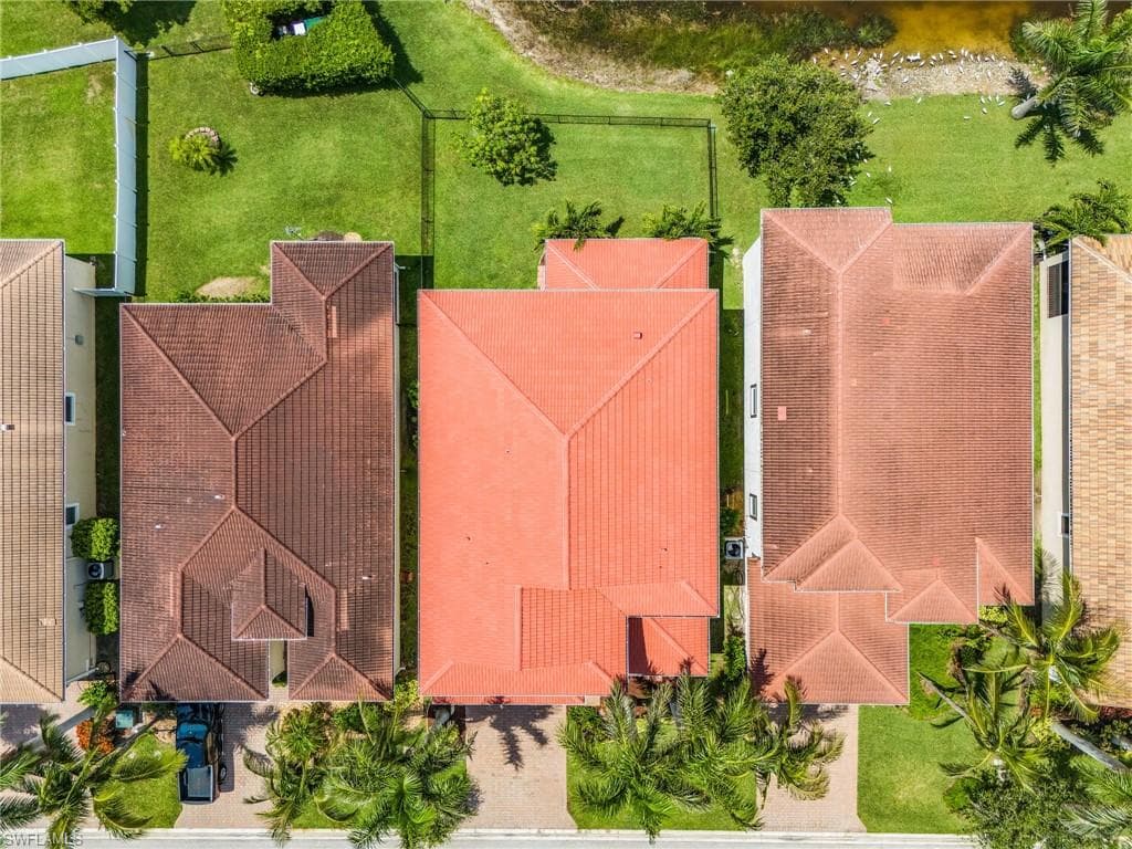 8108 Banyan Breeze WAY, FORT MYERS FL 33908-33