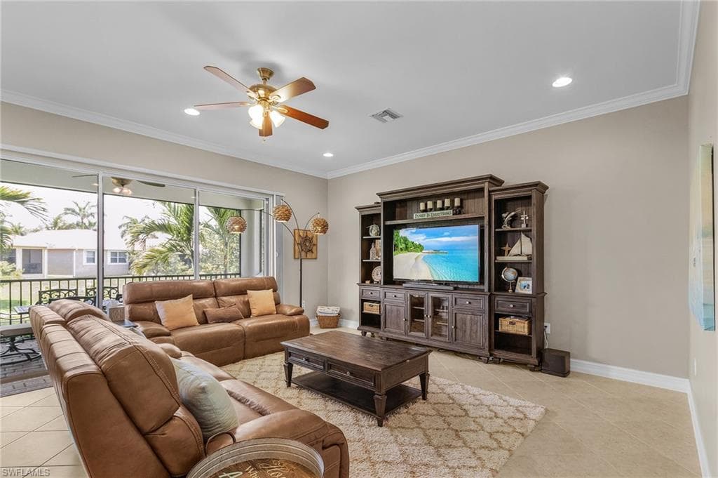 8108 Banyan Breeze WAY, FORT MYERS FL 33908-9