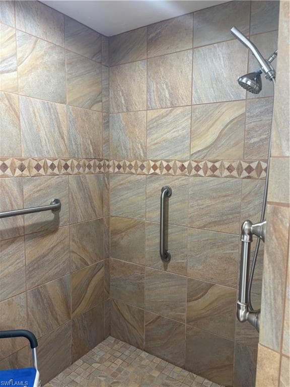 1951 SE 32nd ST, CAPE CORAL FL 33904-31