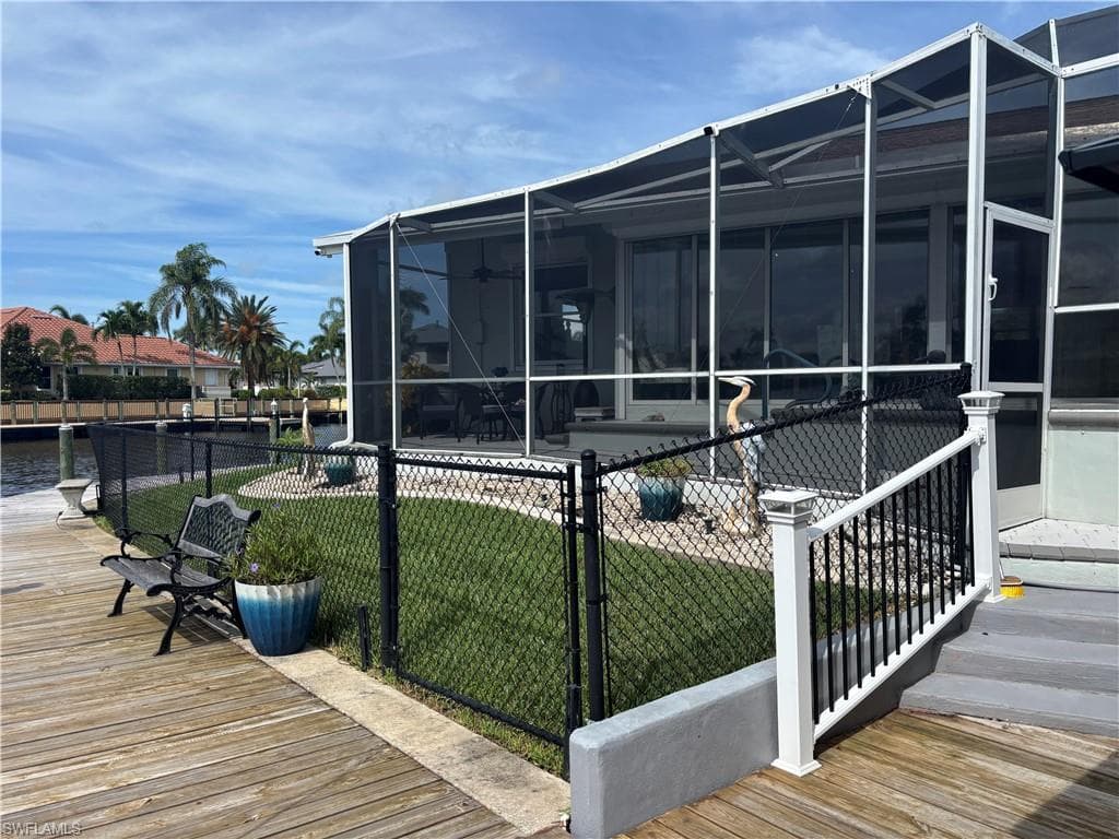 1951 SE 32nd ST, CAPE CORAL FL 33904-8