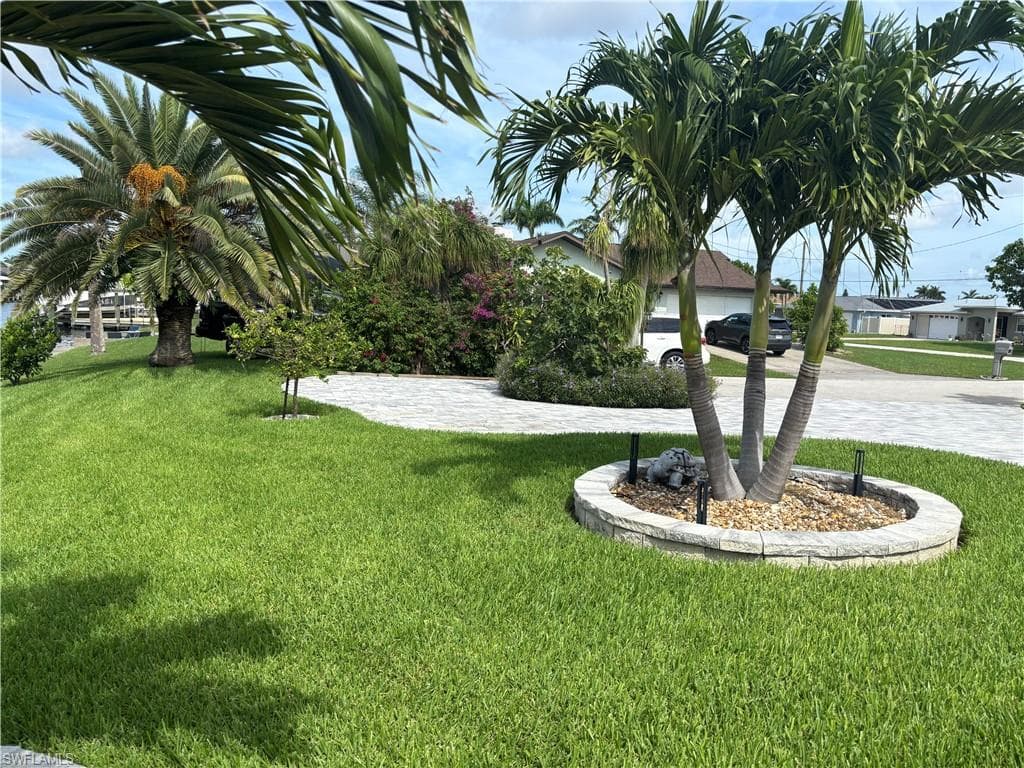 1951 SE 32nd ST, CAPE CORAL FL 33904-13