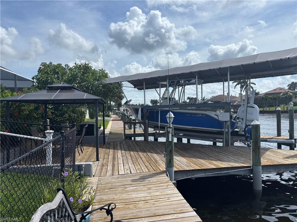 1951 SE 32nd ST, CAPE CORAL FL 33904-10