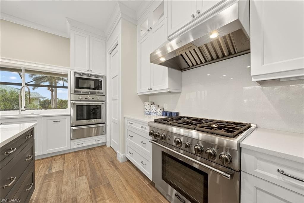 1537 Sand Castle RD, SANIBEL FL 33957-11