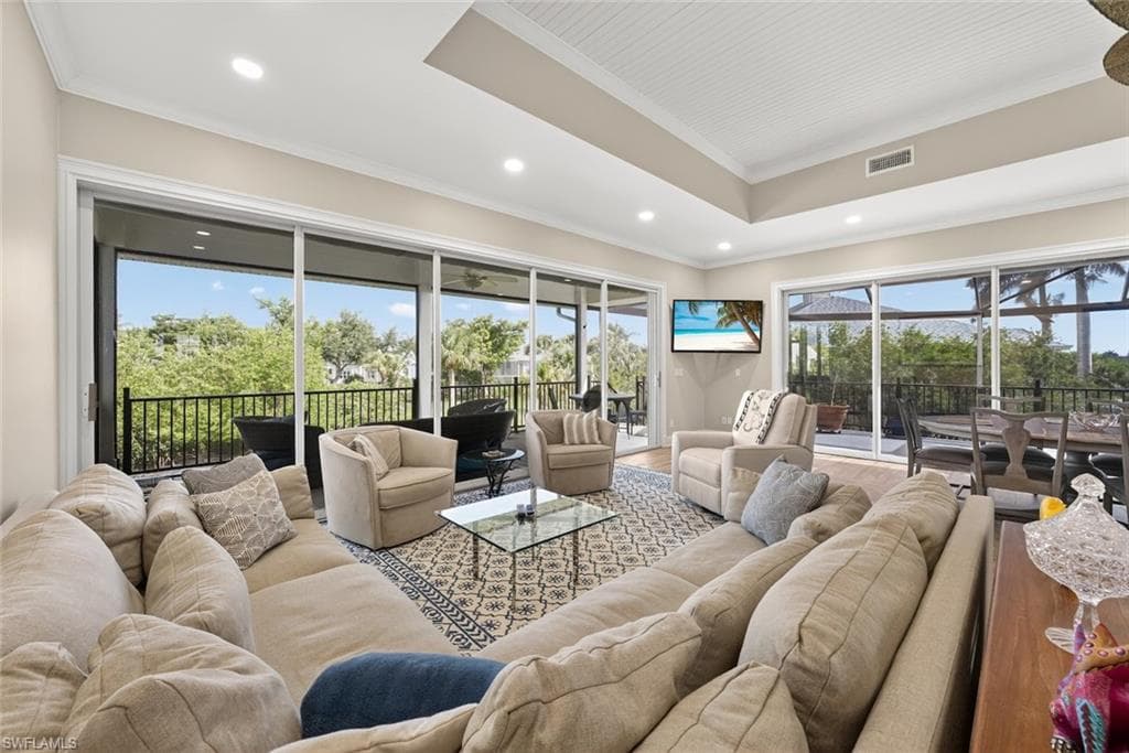 1537 Sand Castle RD, SANIBEL FL 33957-2