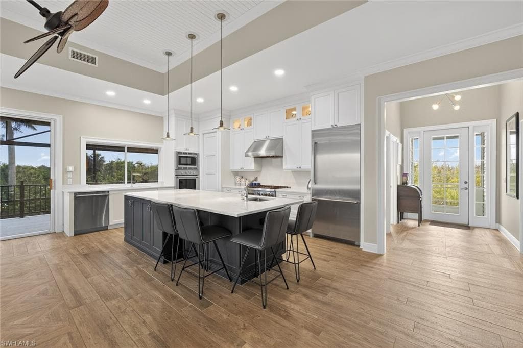 1537 Sand Castle RD, SANIBEL FL 33957-8