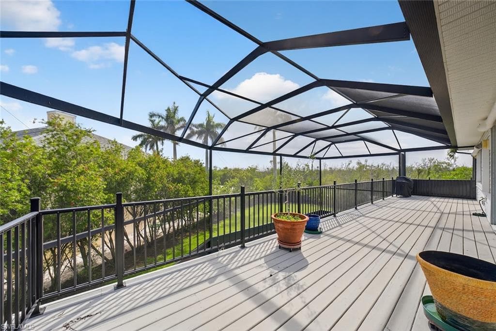 1537 Sand Castle RD, SANIBEL FL 33957-36