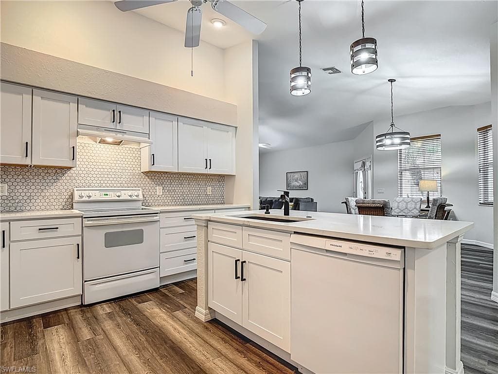 20698 Marathona CT, NORTH FORT MYERS FL 33917-18