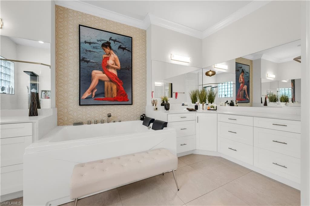 3910 Glacier CT, NAPLES FL 34119-10