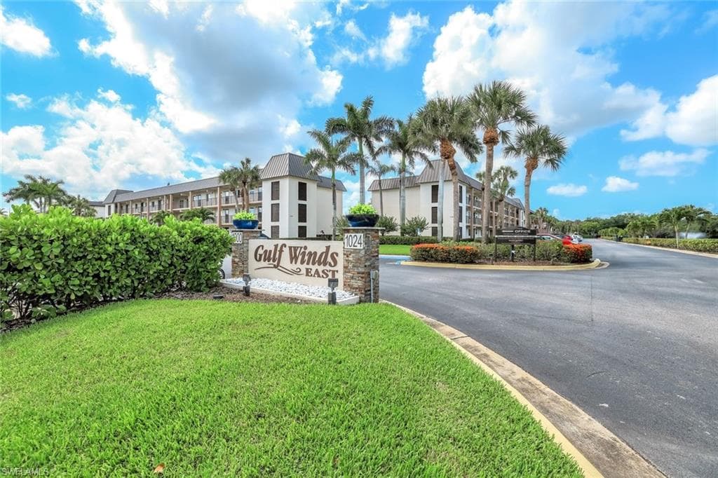 1000 Manatee RD # A306, NAPLES FL 34114-11