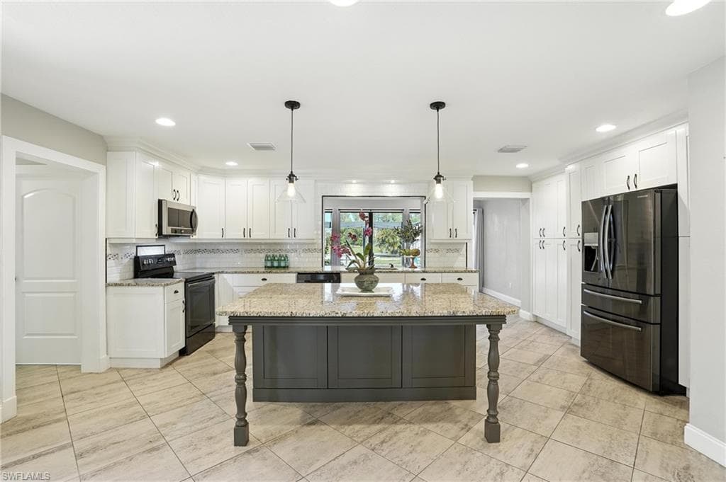 15840 S Pebble LN, FORT MYERS FL 33912-6