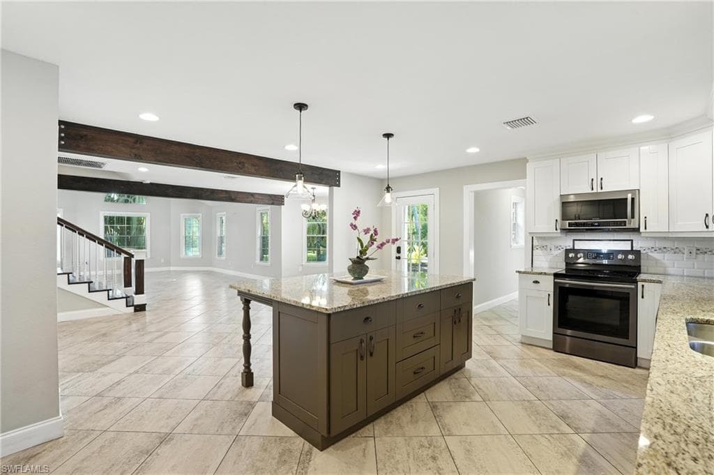 15840 S Pebble LN, FORT MYERS FL 33912-14