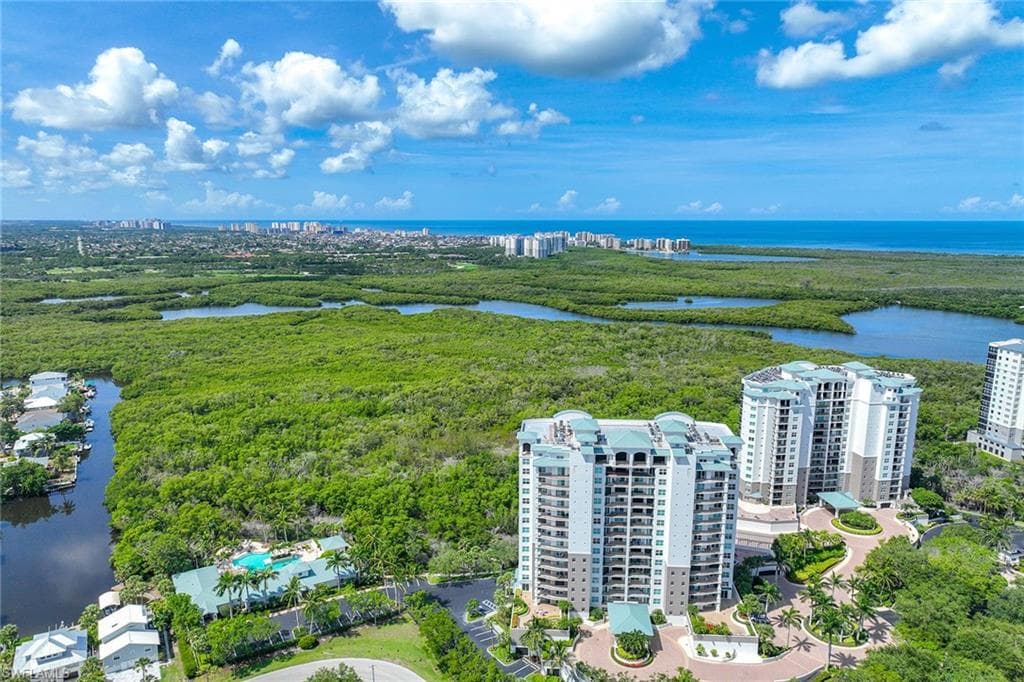 455 Cove Tower DR # 303, NAPLES FL 34110-41