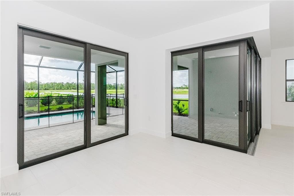 1954 Fresno AVE, NAPLES FL 34120-8