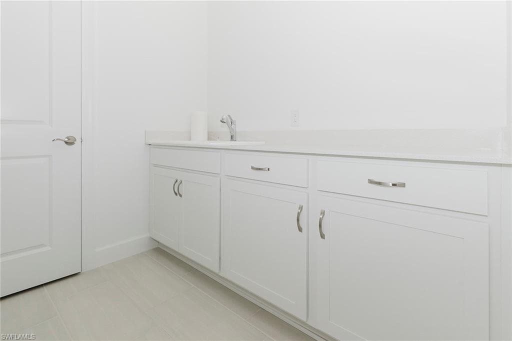 1954 Fresno AVE, NAPLES FL 34120-36