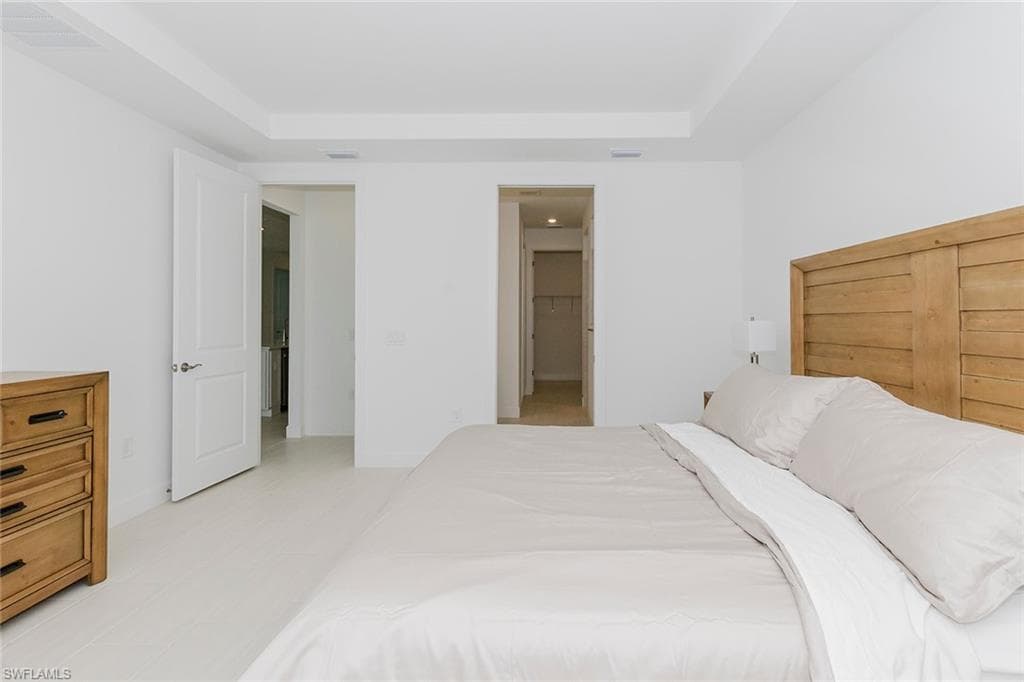 1954 Fresno AVE, NAPLES FL 34120-27