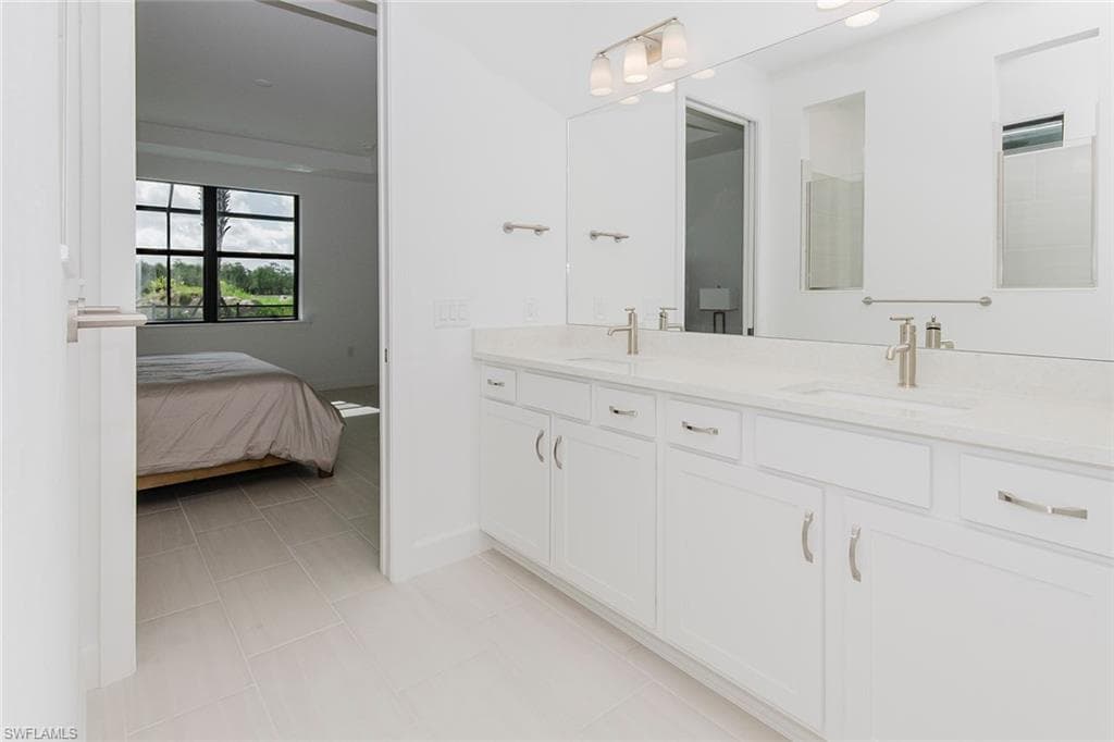 1954 Fresno AVE, NAPLES FL 34120-32