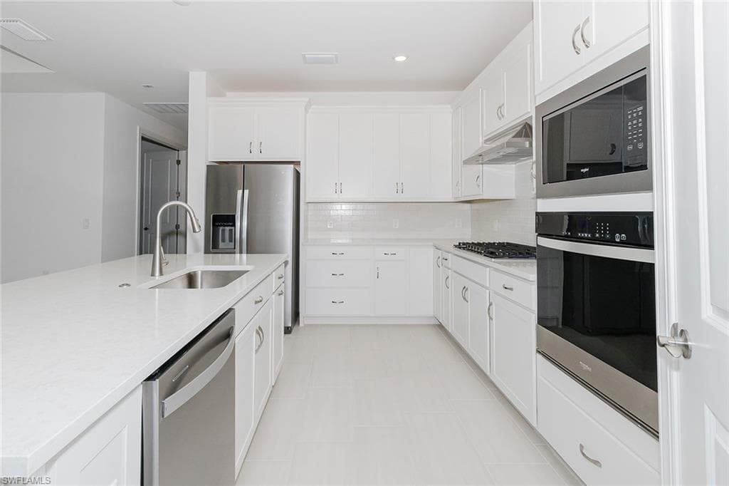 1954 Fresno AVE, NAPLES FL 34120-17