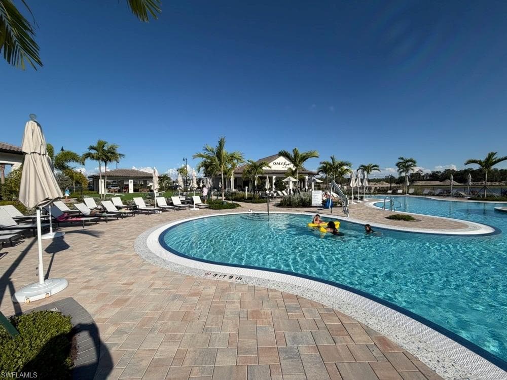 1954 Fresno AVE, NAPLES FL 34120-39