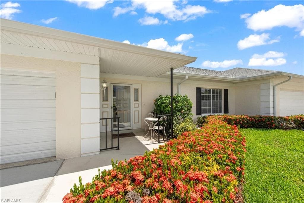 1207 Arcola DR, FORT MYERS FL 33919-2