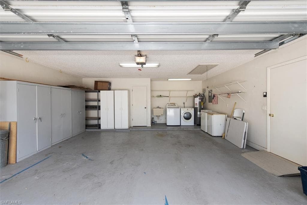 1207 Arcola DR, FORT MYERS FL 33919-24