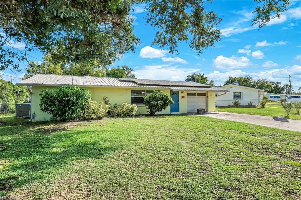 108 Powell Creek CIR, NORTH FORT MYERS FL 33917-1