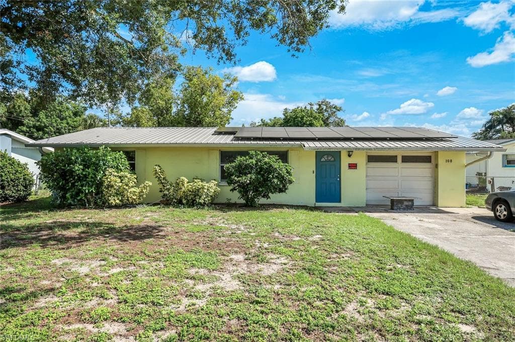 108 Powell Creek CIR, NORTH FORT MYERS FL 33917-23