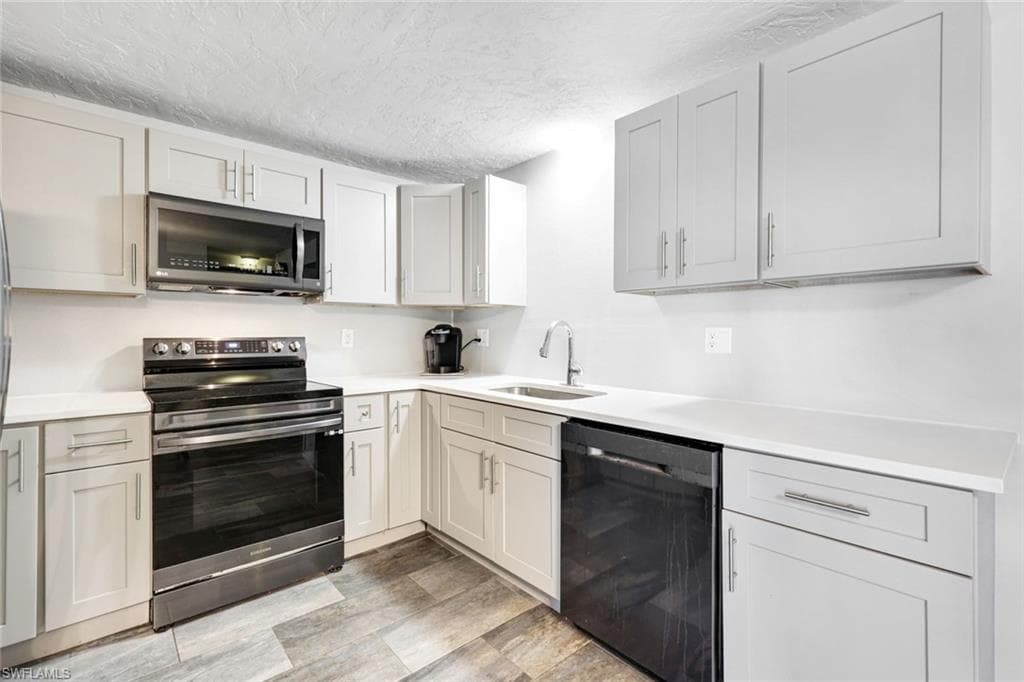 108 Powell Creek CIR, NORTH FORT MYERS FL 33917-13