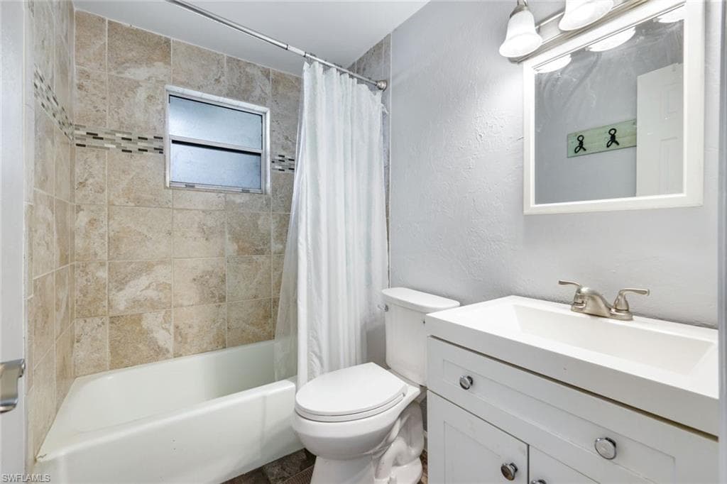 108 Powell Creek CIR, NORTH FORT MYERS FL 33917-7