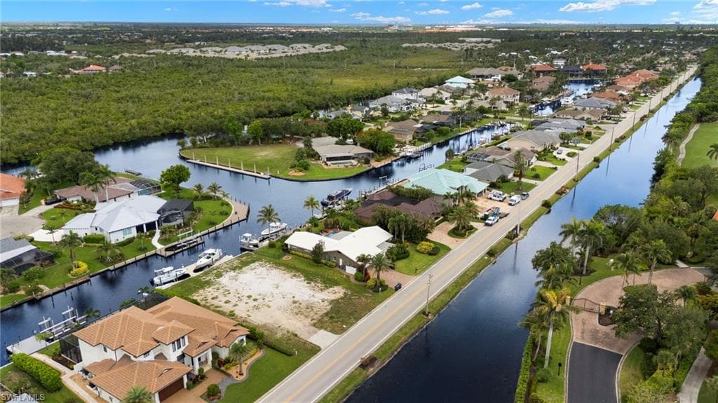 6708 Griffin BLVD, FORT MYERS FL 33908-2