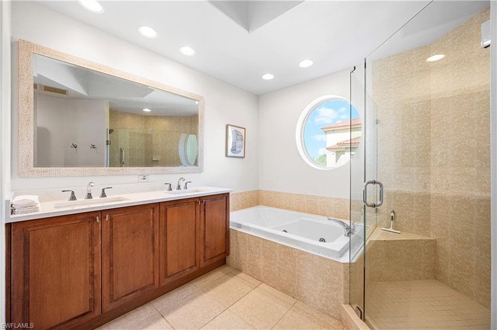 2738 Tiburon BLVD E # B406, NAPLES FL 34109-23